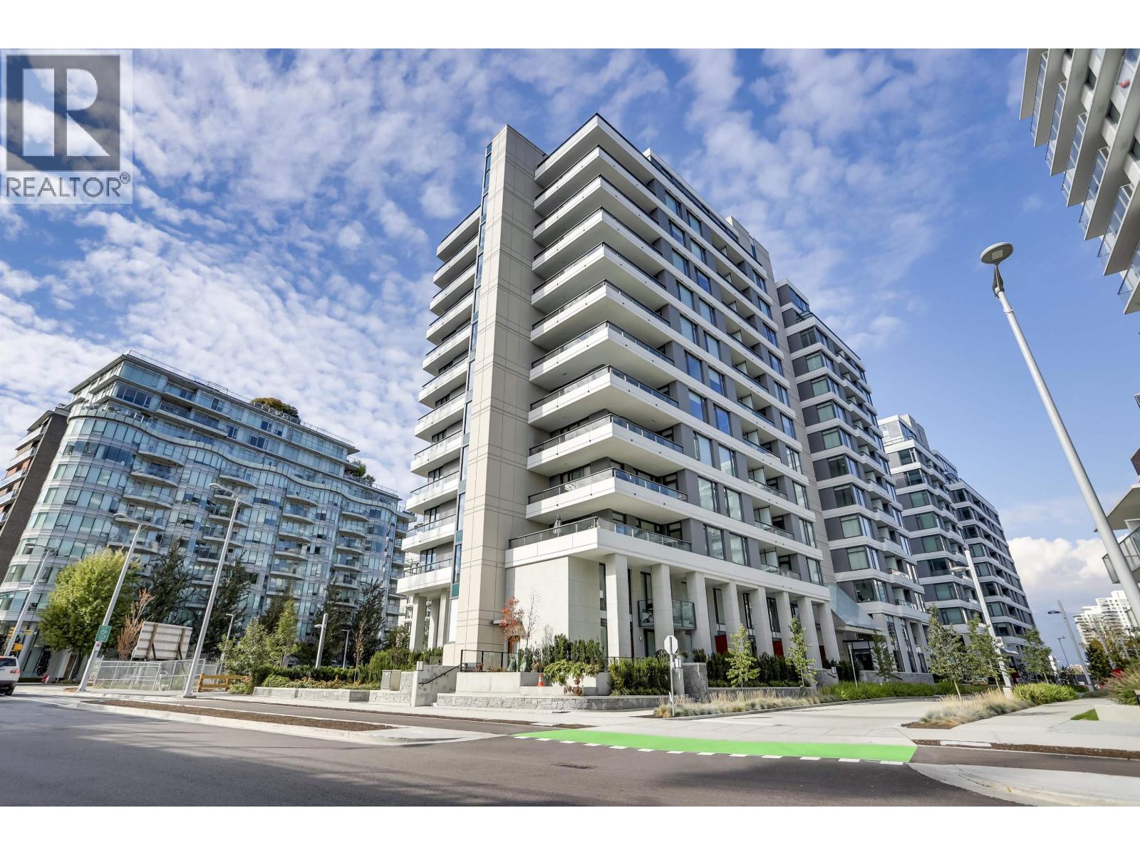 808 1688 Pullman Porter Street, Vancouver, British Columbia  V6A 0H3 - Photo 1 - R3139524