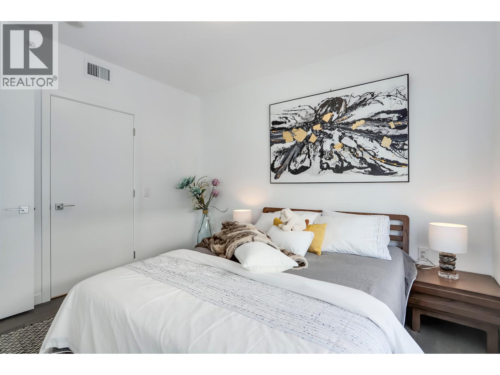 808 1688 Pullman Porter Street, Vancouver, British Columbia  V6A 0H3 - Photo 6 - R3139524