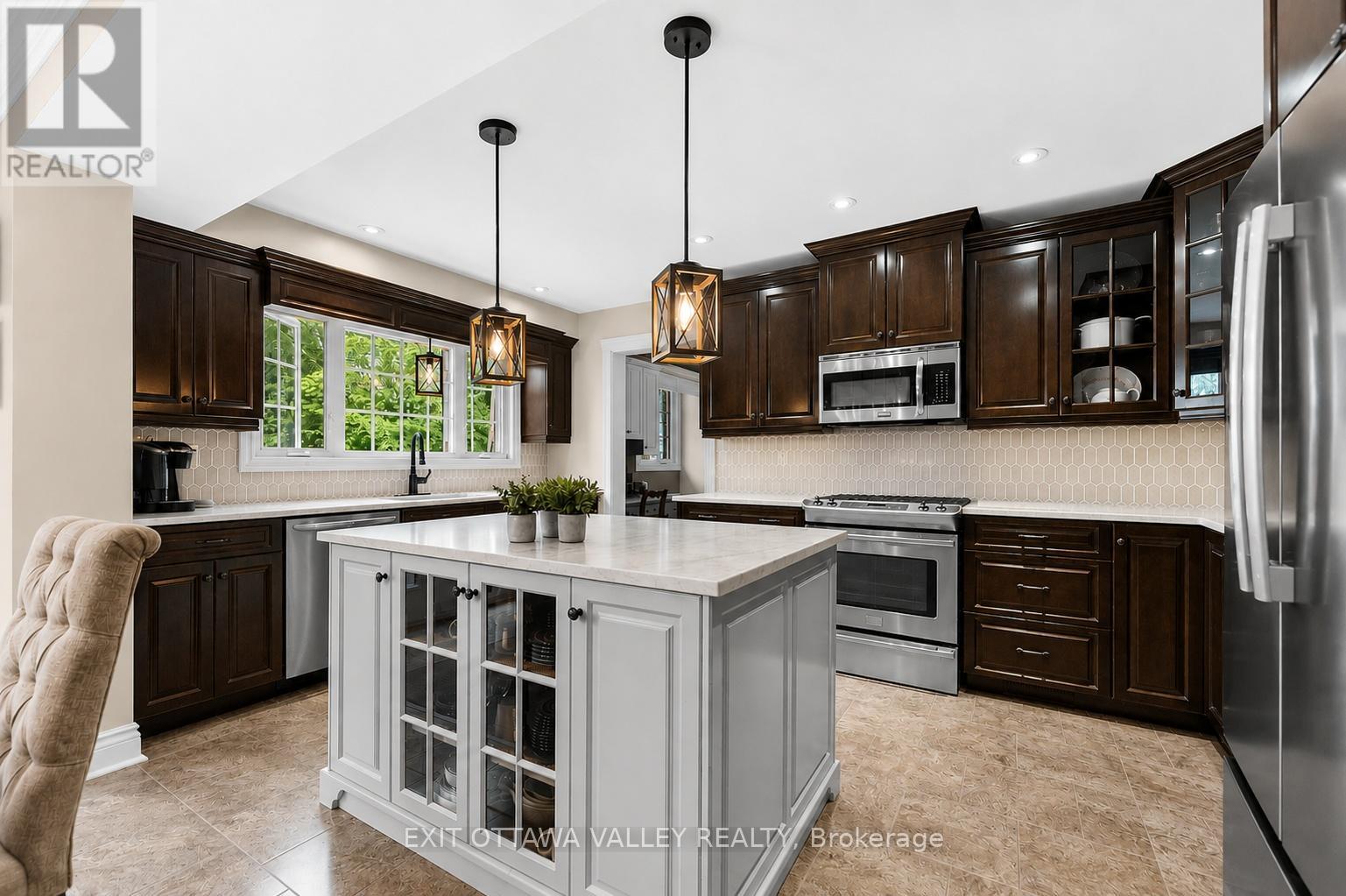 605 Elizabeth Street, Pembroke, Ontario  K8A 1X3 - Photo 6 - X13486744