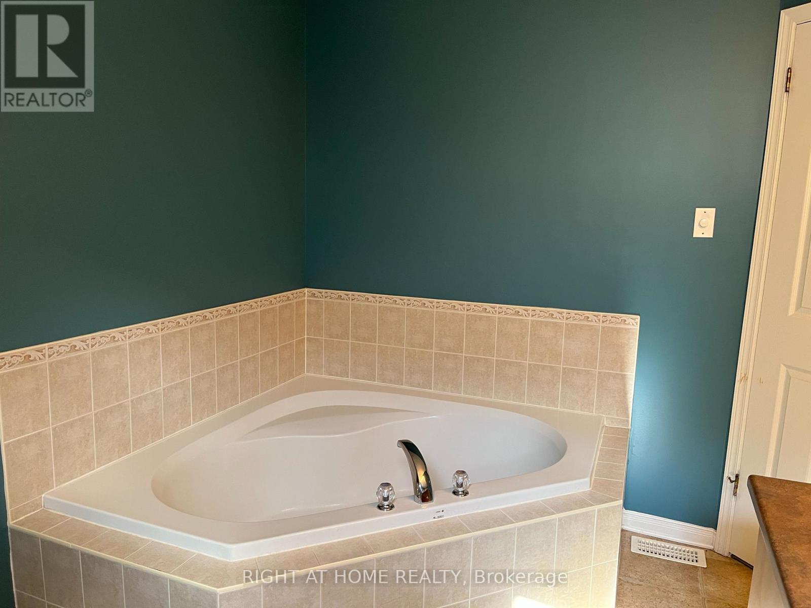 270 Deercroft Avenue, Ottawa, Ontario  K2J 5B8 - Photo 22 - X13486716