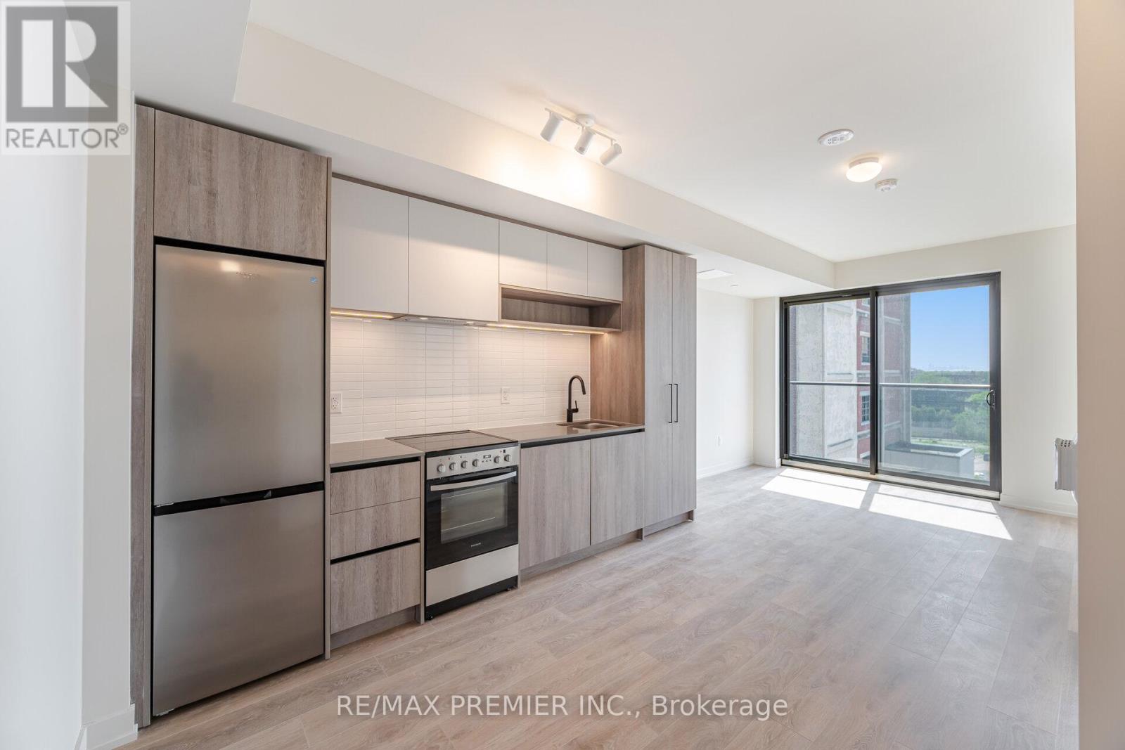 708 - 181 Sterling Avenue, Toronto, Ontario  M6R 2B2 - Photo 4 - C13486718