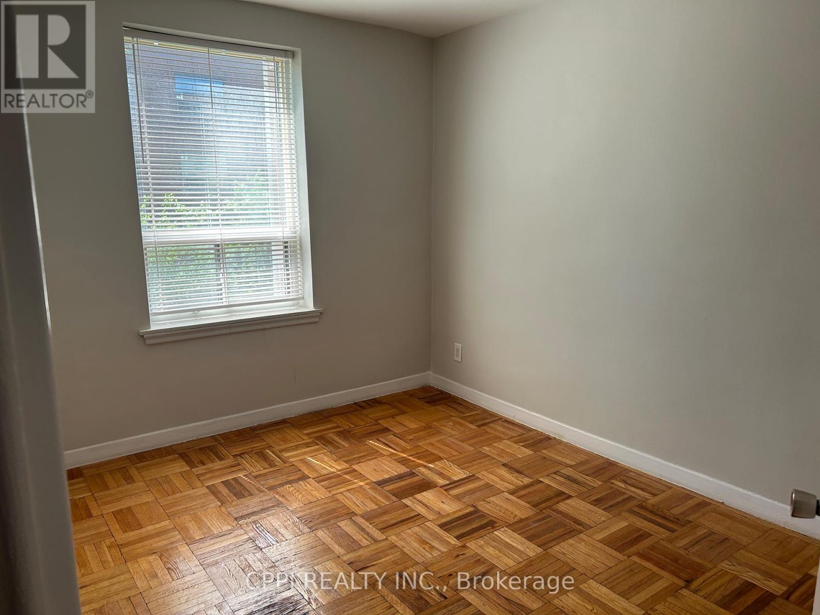 104 - 6 Hill Heights Road, Toronto, Ontario  M8Y 1Z1 - Photo 5 - W13486752