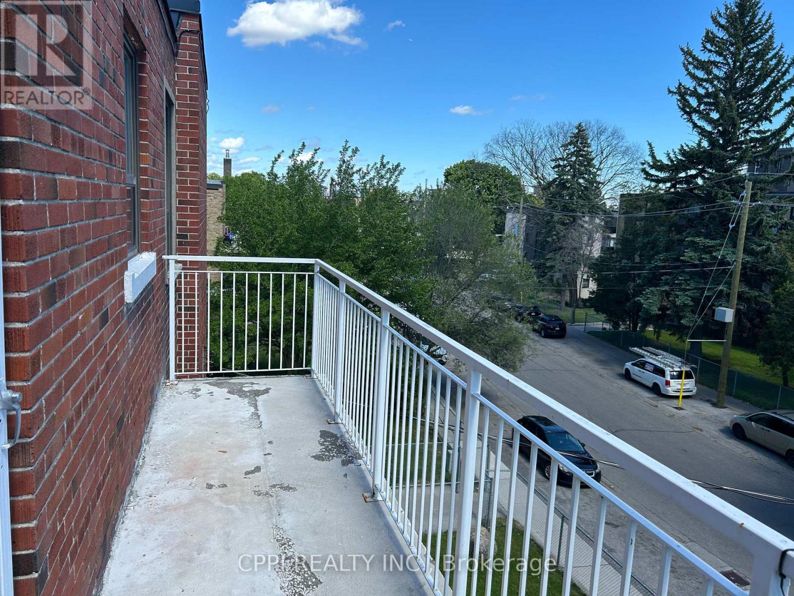 302 - 6 Hill Heights Road, Toronto, Ontario  M8Y 1Z1 - Photo 8 - W13486762