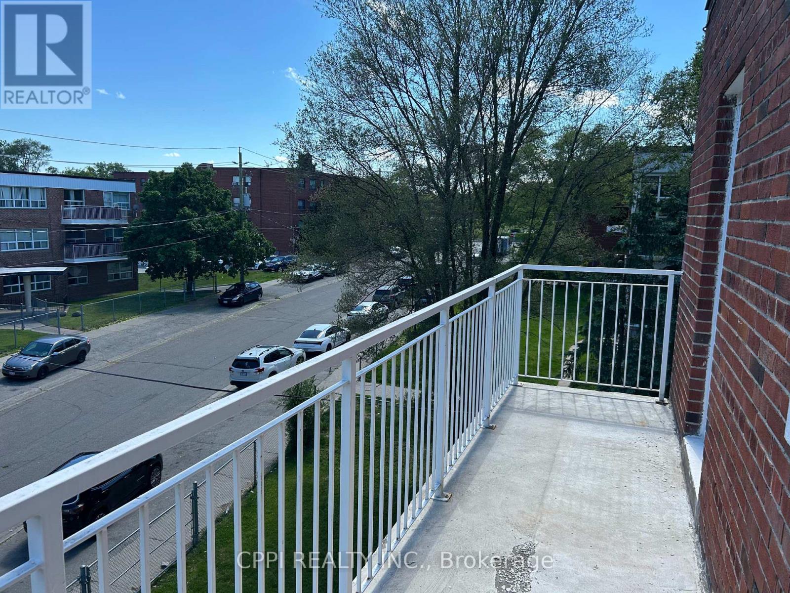 302 - 6 Hill Heights Road, Toronto, Ontario  M8Y 1Z1 - Photo 9 - W13486762