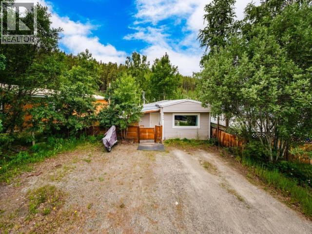 94-4 Prospector Road, Whitehorse, Yukon  Y1A 5G5 - Photo 2 - 17428