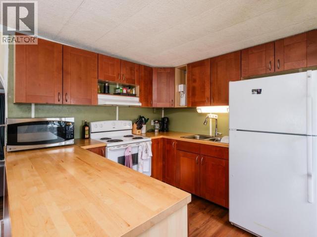 94-4 Prospector Road, Whitehorse, Yukon  Y1A 5G5 - Photo 6 - 17428