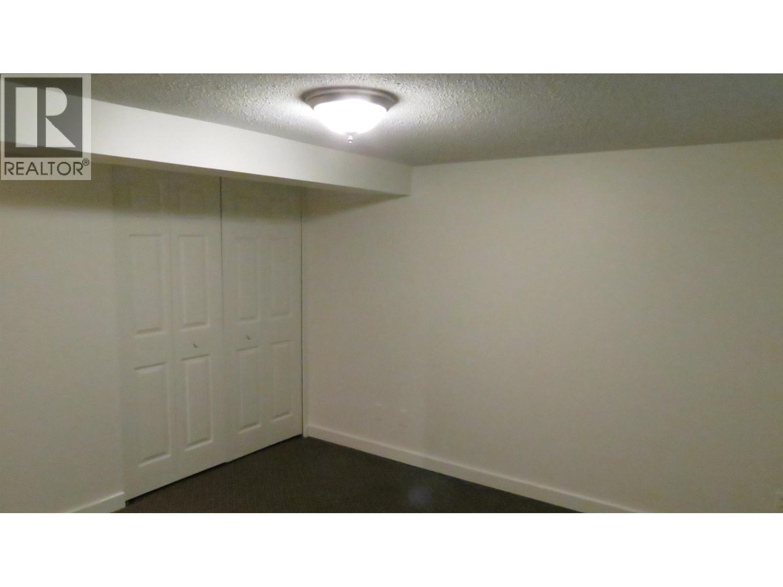 Ground Level 3229 W 11th Avenue, Vancouver, British Columbia  V6K 2M9 - Photo 5 - R3139828