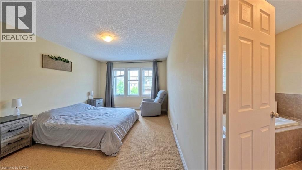 11 Sandybay Avenue, Kitchener, Ontario  N2A 0H7 - Photo 6 - 40841646