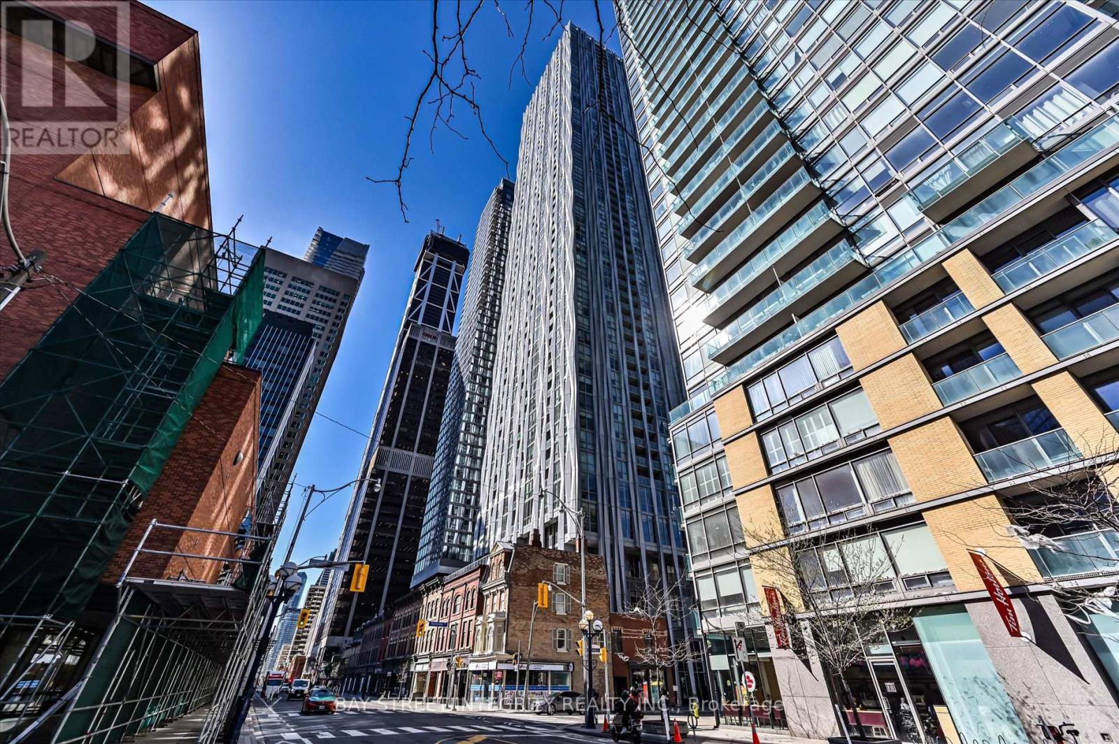 3208 - 1 YORKVILLE AVENUE, Toronto, Ontario