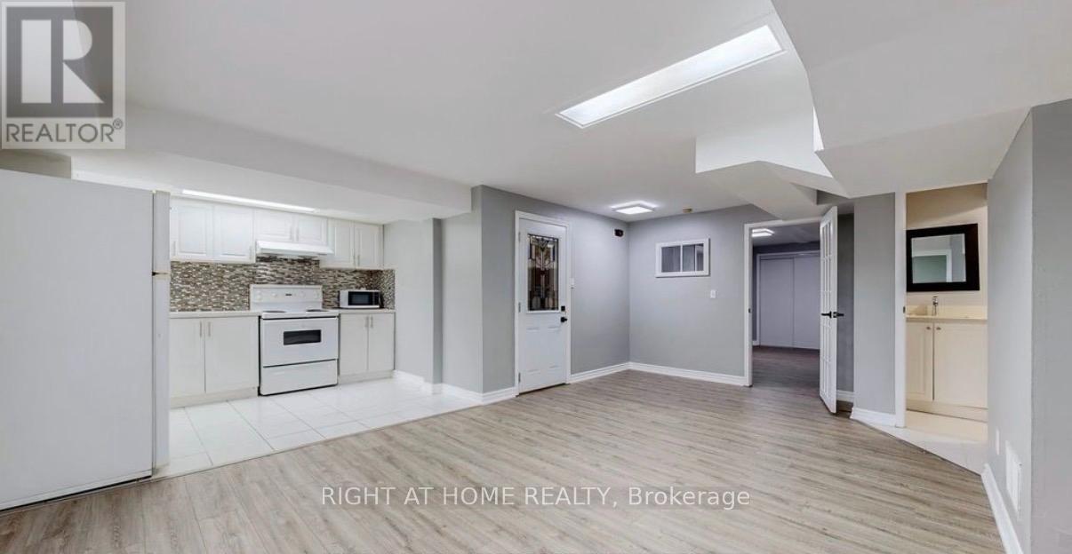942 Port Union Road W, Toronto, Ontario  M1C 2L9 - Photo 3 - E13486786