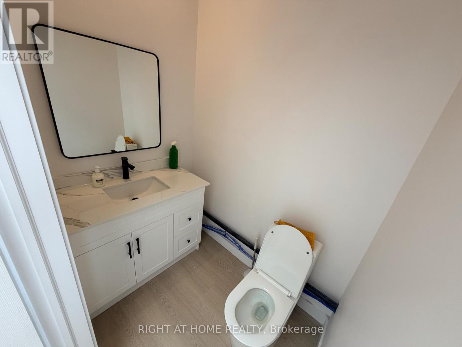 B07 - 4779 Steeles Avenue E, Toronto, Ontario  M1V 4S5 - Photo 11 - E13486800