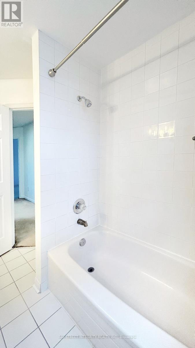 2594 Dashwood Drive, Oakville, Ontario  L6M 4C2 - Photo 14 - W13486768