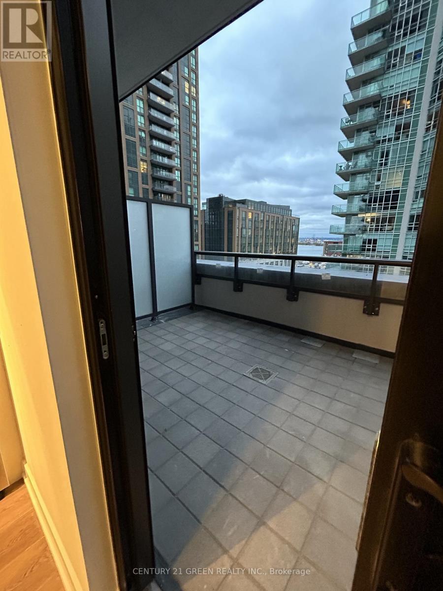 504 - 2075 Lakeshore Road, Burlington, Ontario  L7R 1E2 - Photo 6 - W13486776