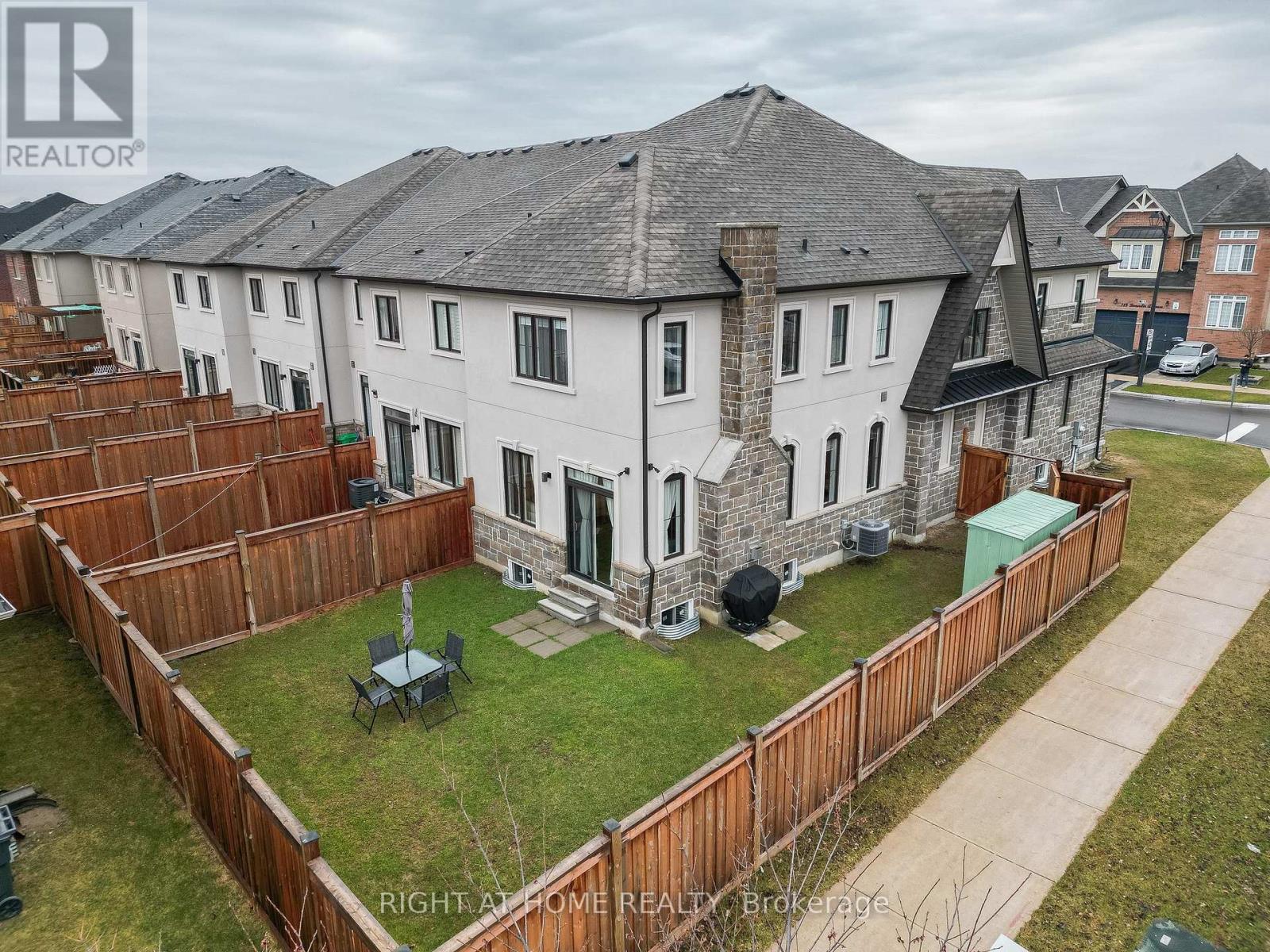 133 Benadir Avenue, Caledon, Ontario  L7C 4E7 - Photo 27 - W13486792