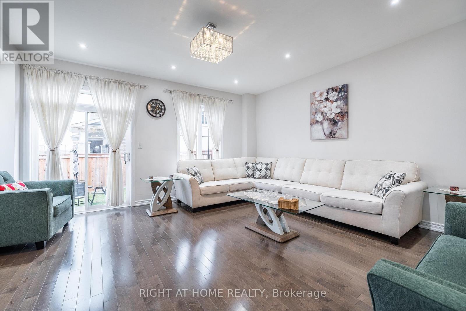 133 Benadir Avenue, Caledon, Ontario  L7C 4E7 - Photo 7 - W13486792