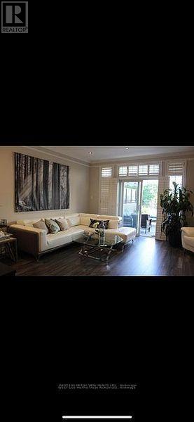 #5 - 3589 Kariya Drive, Mississauga, Ontario  L5B 3J2 - Photo 2 - W13486802