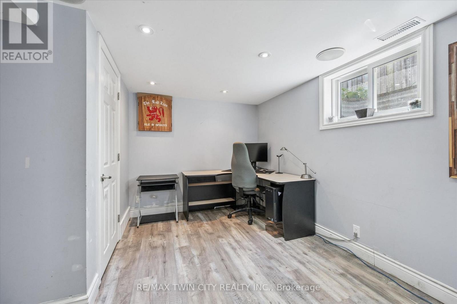 107 Queenston Drive, Kitchener, Ontario  N2B 2V2 - Photo 16 - X13486790