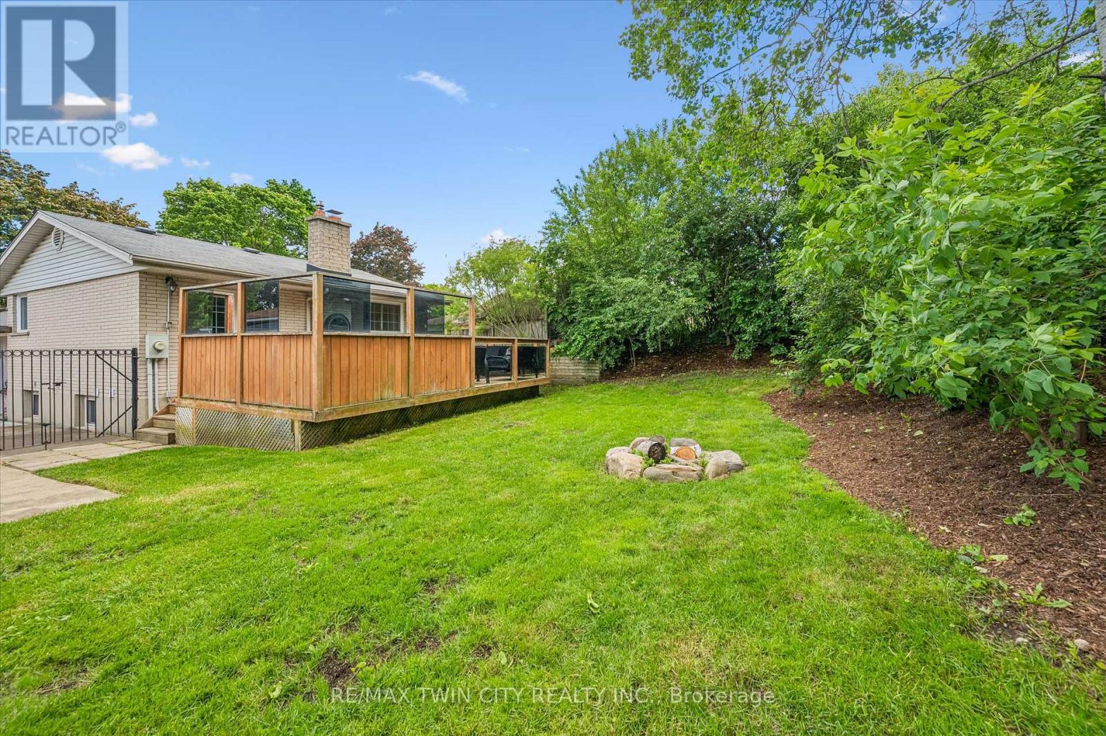 107 Queenston Drive, Kitchener, Ontario  N2B 2V2 - Photo 23 - X13486790