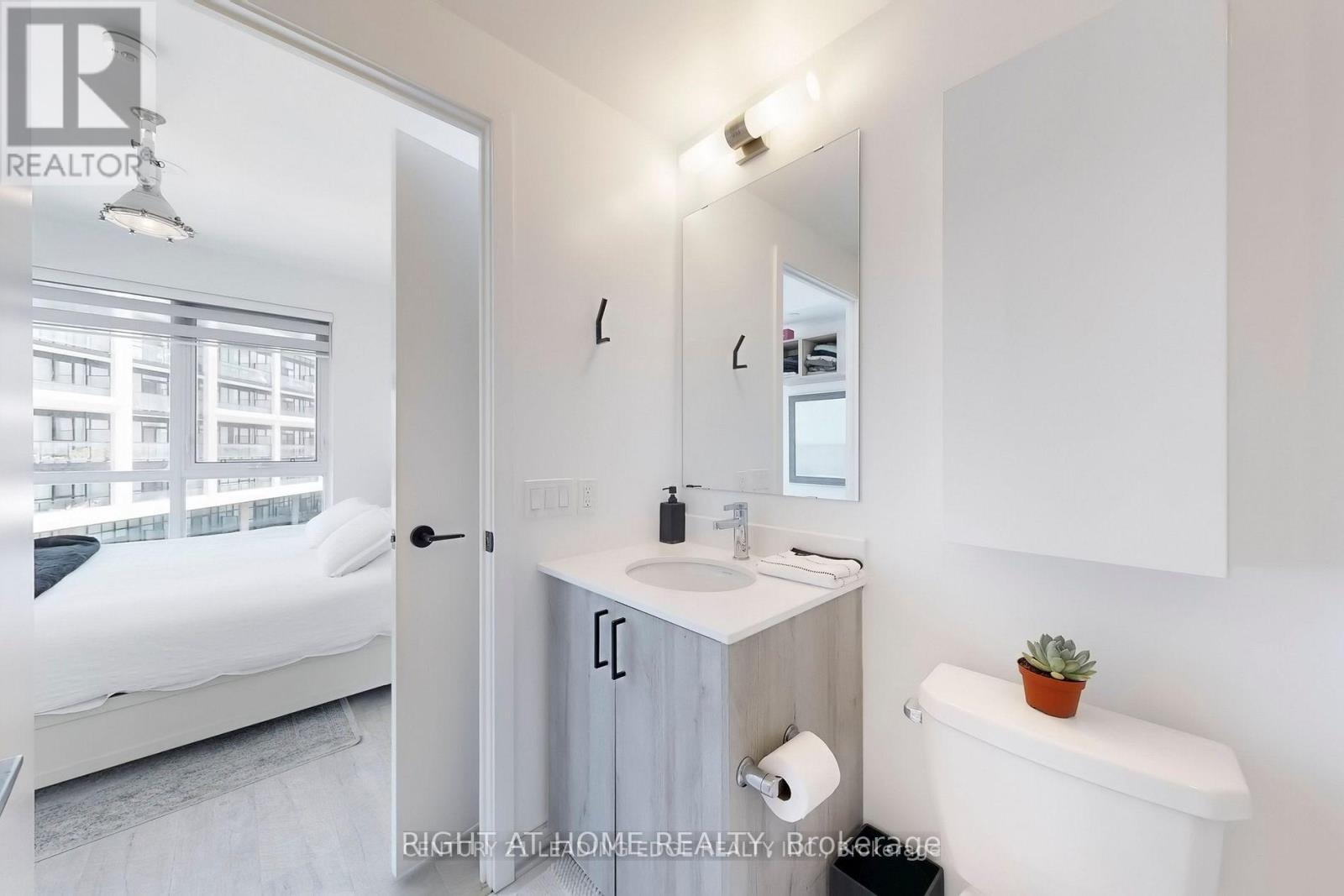 507 - 50 George Butchart Drive, Toronto, Ontario  M3M 2H3 - Photo 17 - W13432740