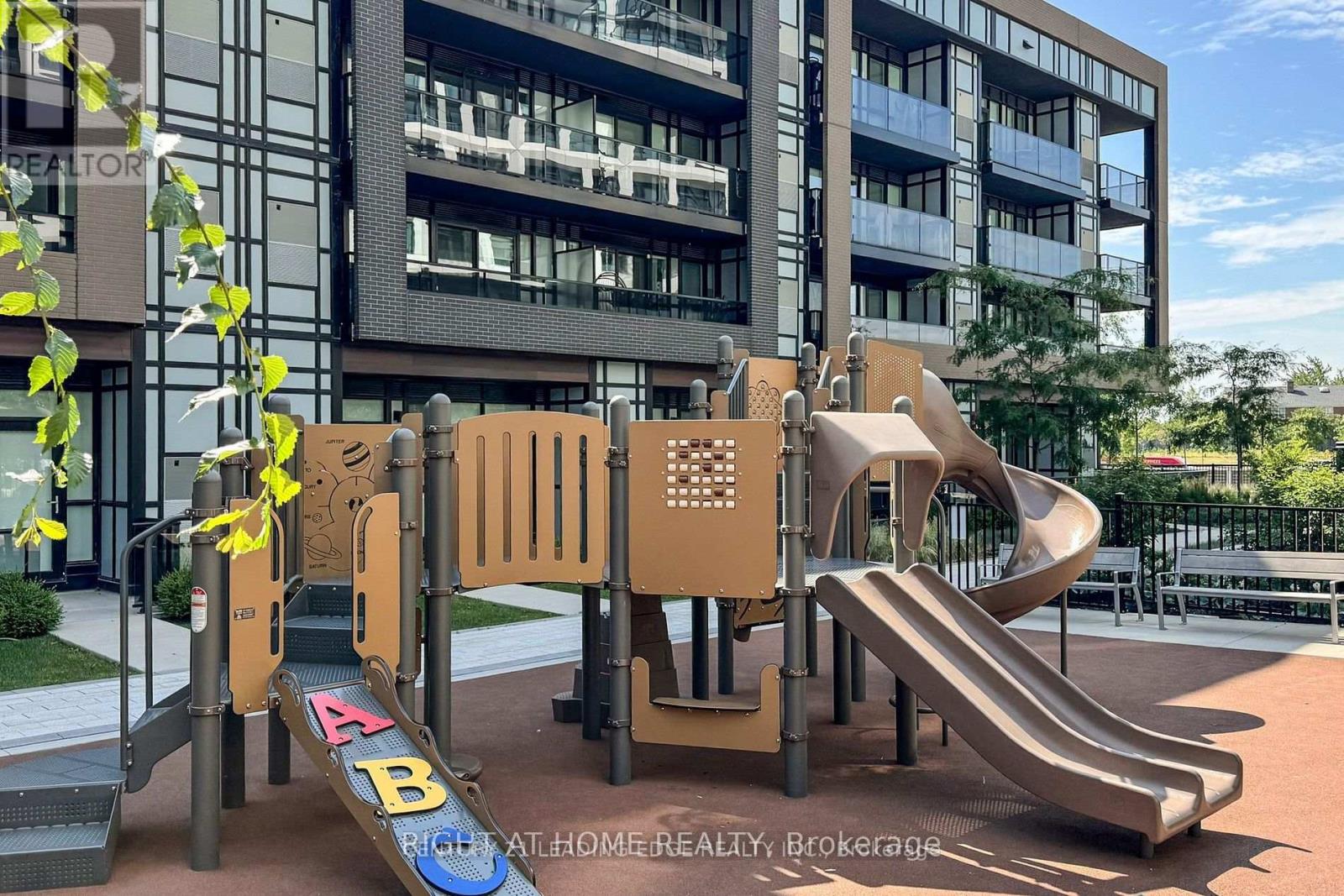 507 - 50 George Butchart Drive, Toronto, Ontario  M3M 2H3 - Photo 35 - W13432740