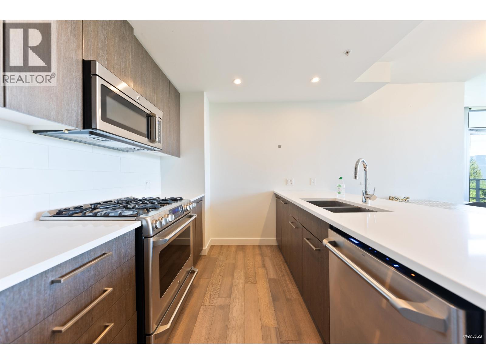 503 9080 University Crescent, Burnaby, British Columbia  V5A 0B7 - Photo 5 - R3139722