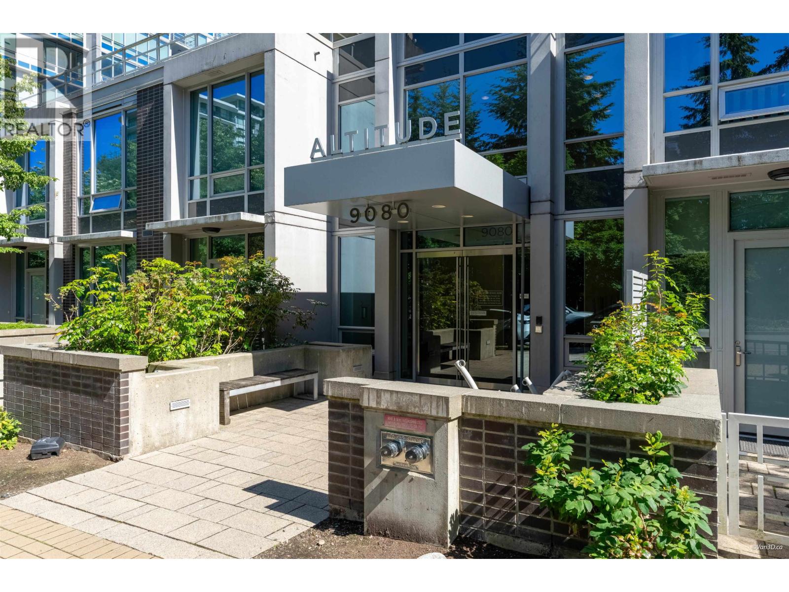 503 9080 University Crescent, Burnaby, British Columbia  V5A 0B7 - Photo 2 - R3139722