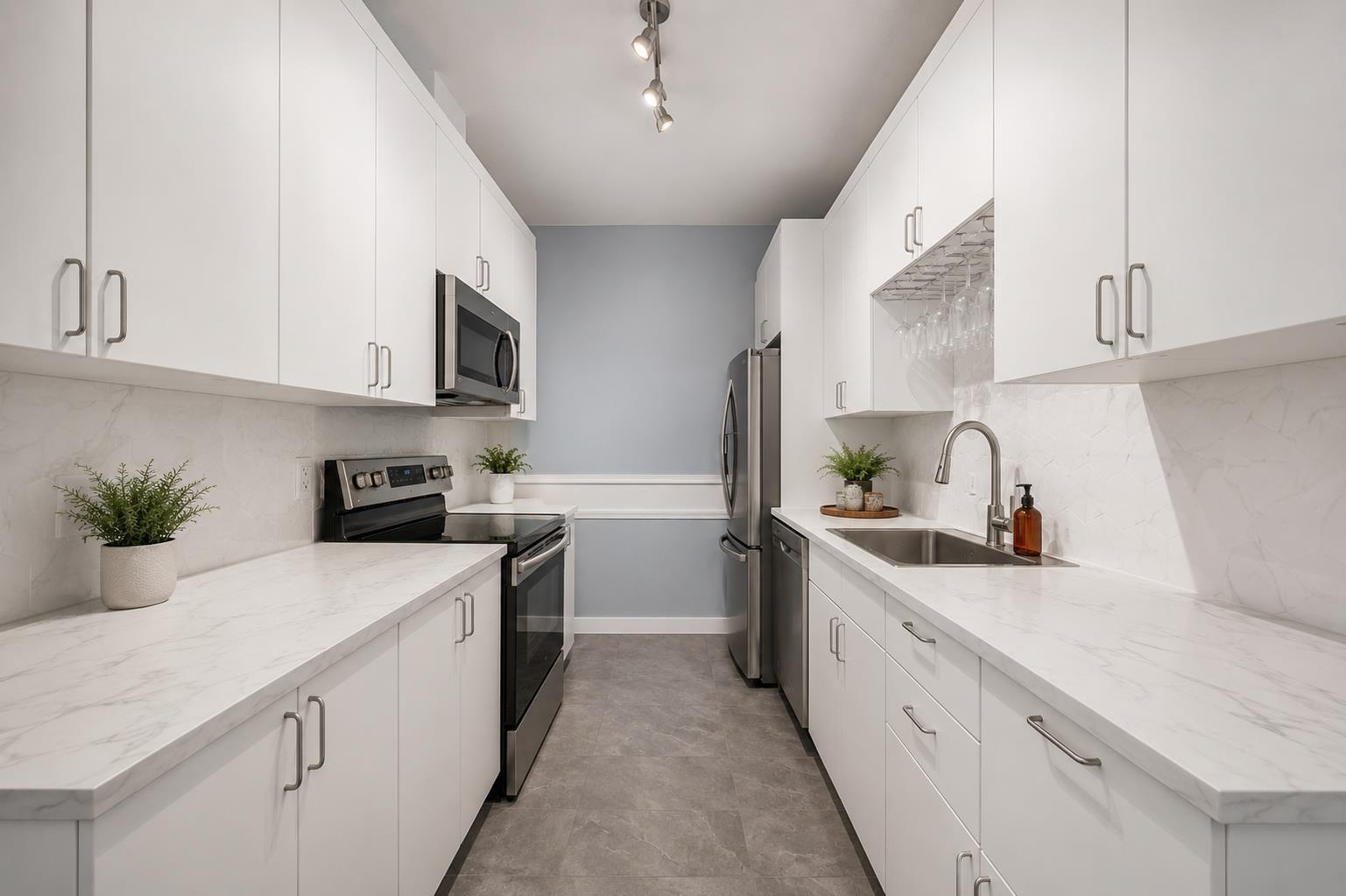 109 14980 101a Avenue, Surrey, British Columbia  V3R 0T1 - Photo 5 - R3138319