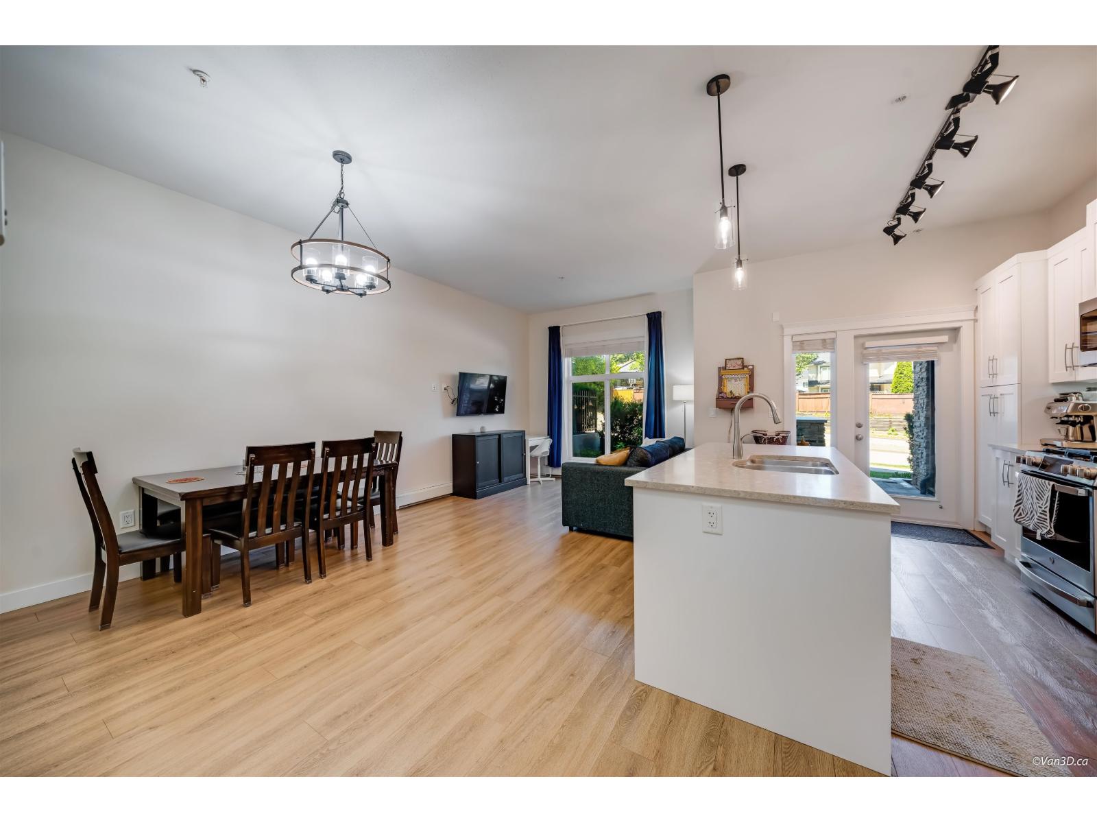 114 11077 RAVINE ROAD, Surrey, British Columbia