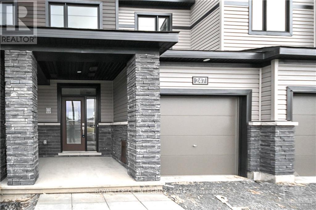 247 Clonrush Way, Ottawa, Ontario  K2T 0P8 - Photo 2 - X13486846