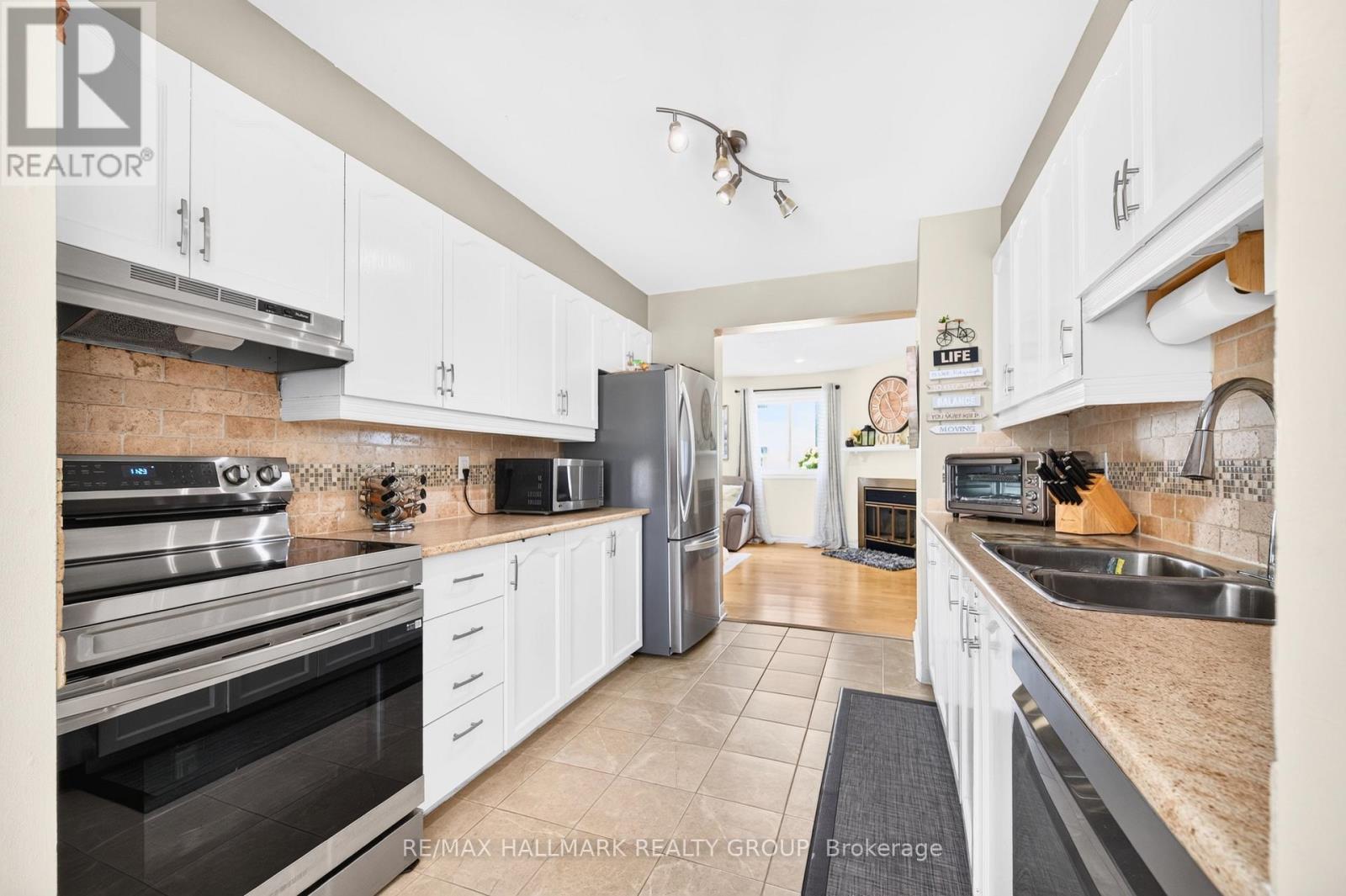 36 - 25 Castlegreen Private, Ottawa, Ontario  K1T 3N4 - Photo 8 - X13486946