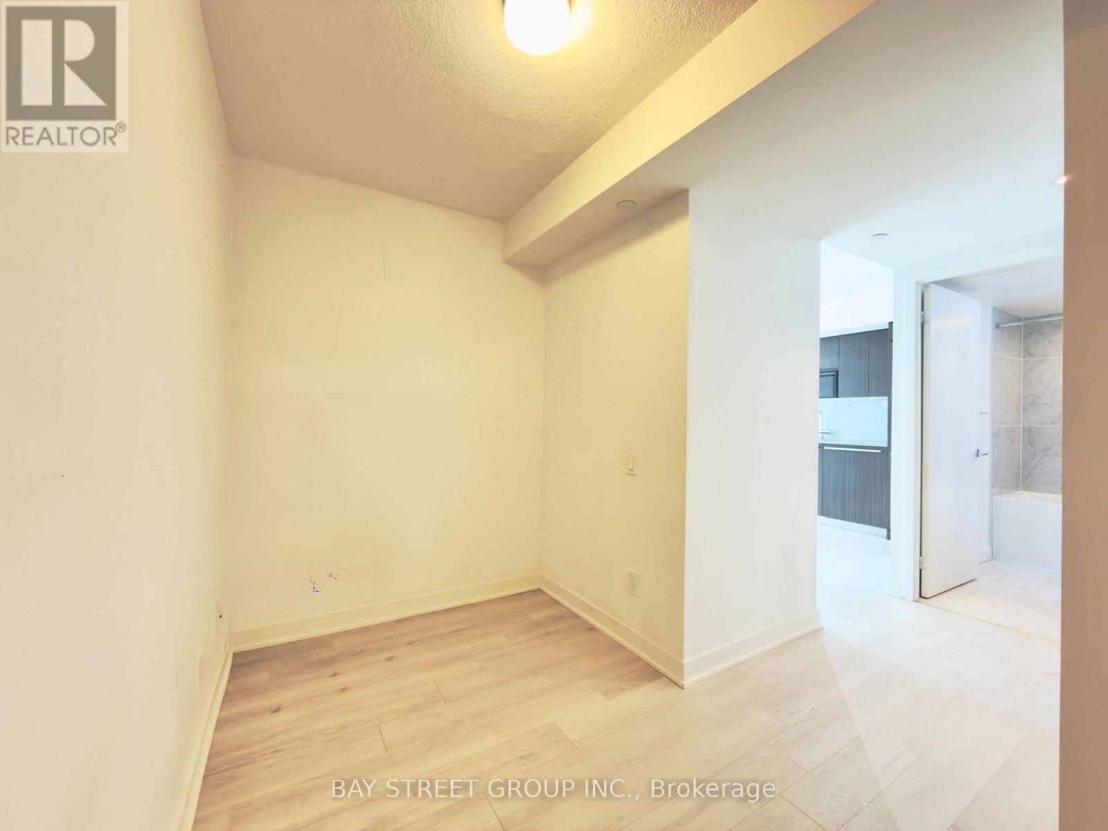 2007 - 80 Queens Wharf Road, Toronto, Ontario  M5V 0J3 - Photo 10 - C13486912