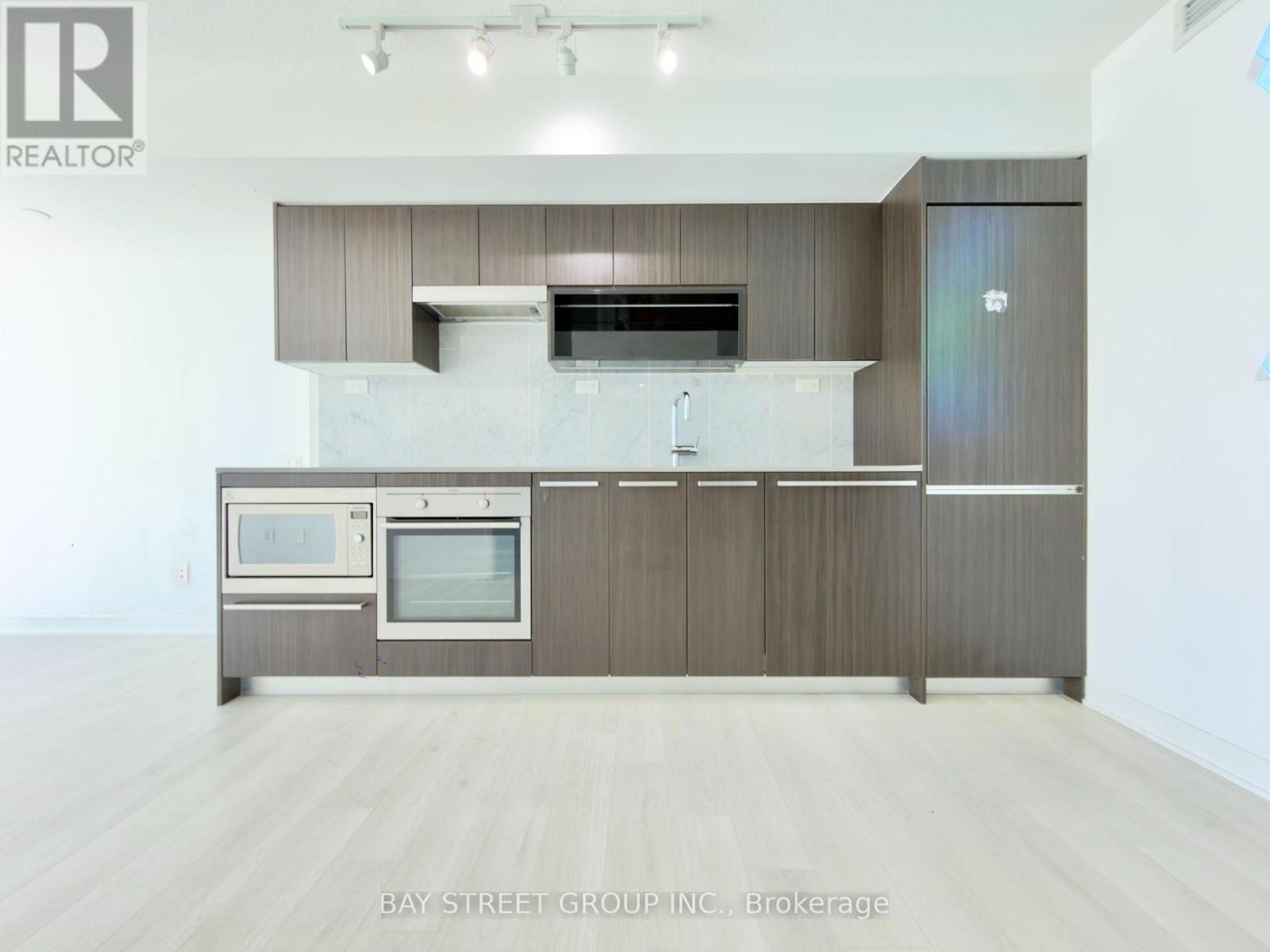 2007 - 80 Queens Wharf Road, Toronto, Ontario  M5V 0J3 - Photo 14 - C13486912