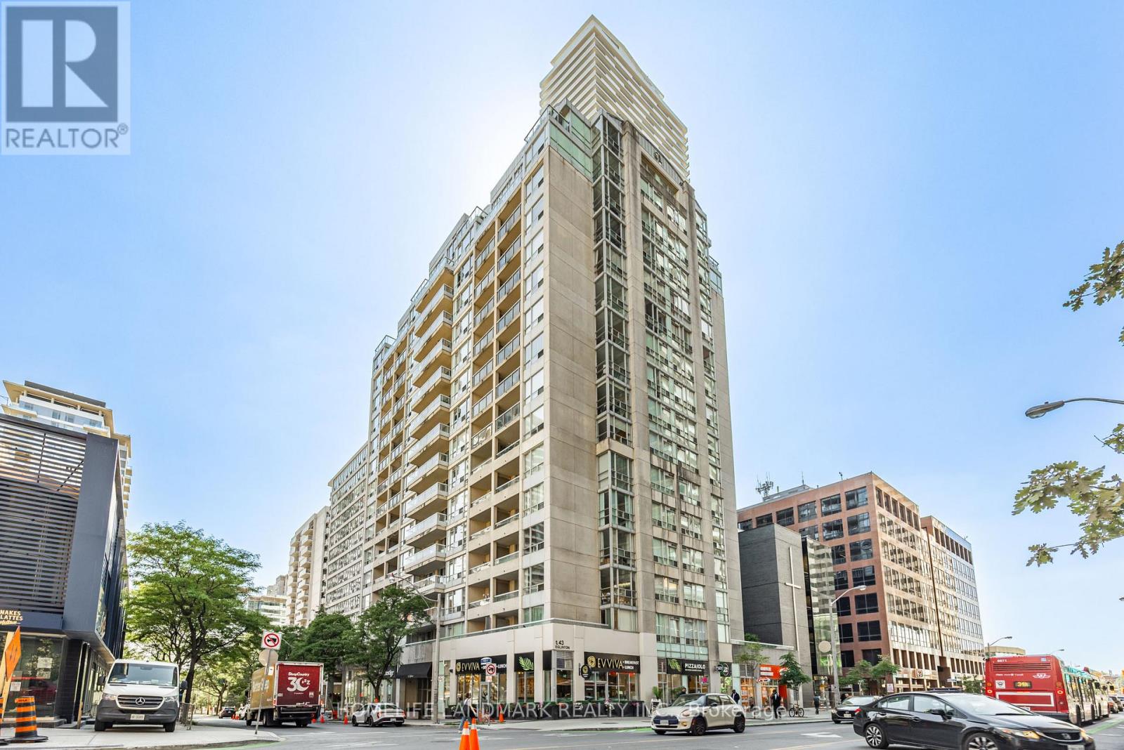 1003 - 43 EGLINTON AVENUE E, Toronto, Ontario