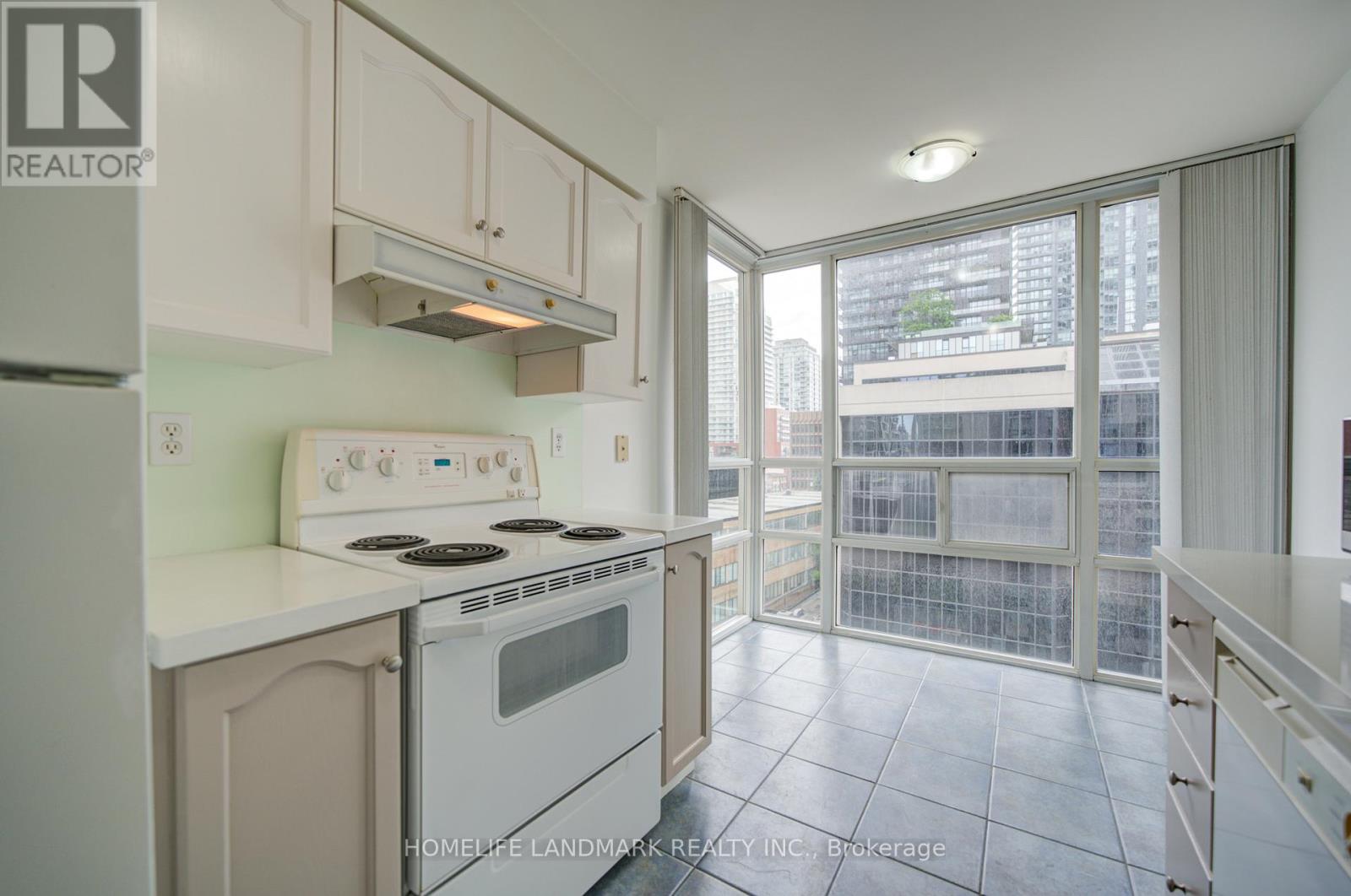 1003 - 43 Eglinton Avenue E, Toronto, Ontario  M4P 1A2 - Photo 7 - C13486938
