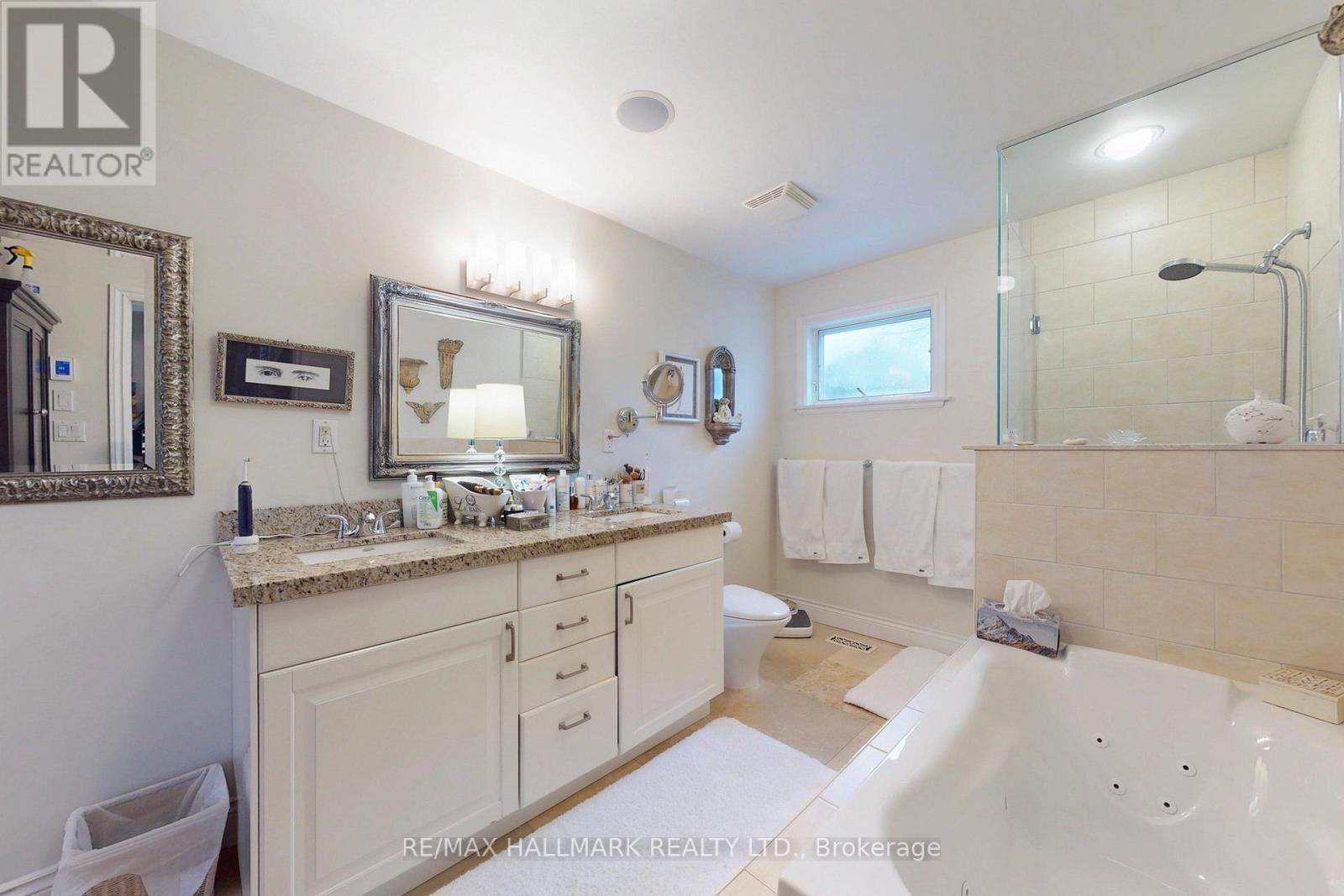 2184 Queen Street E, Toronto, Ontario  M4E 1E6 - Photo 25 - E13486844