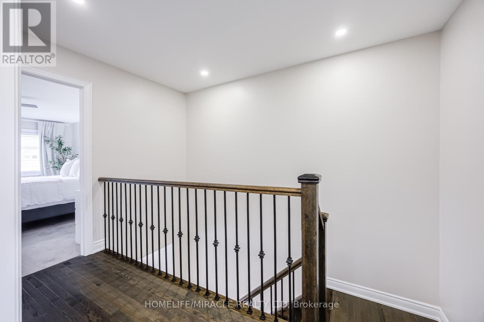 16 Arnold Crescent, New Tecumseth, Ontario  L6R 0T6 - Photo 21 - N13486838