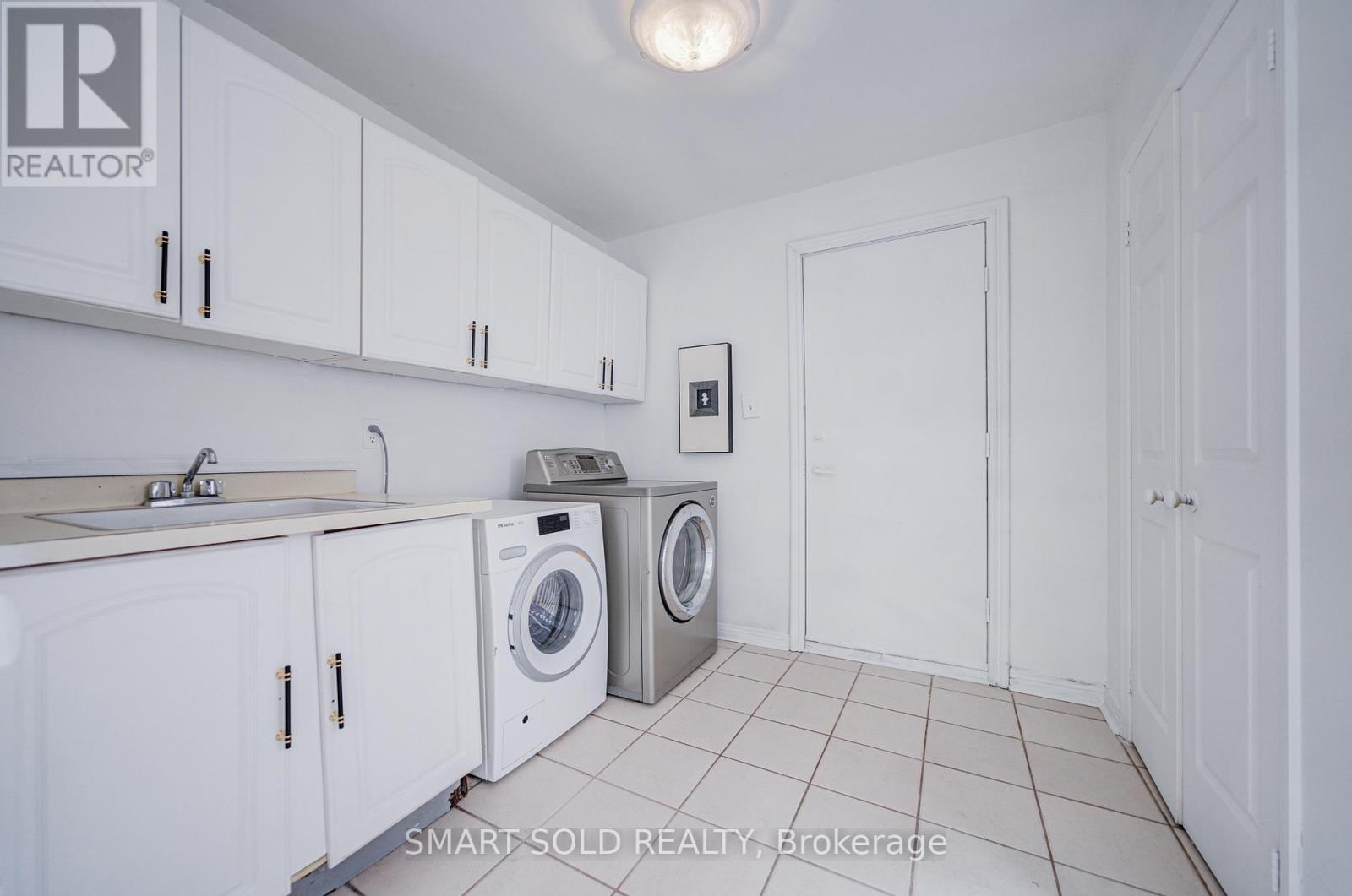 84 Longwater Chase, Markham, Ontario  L3R 4A8 - Photo 38 - N13486866