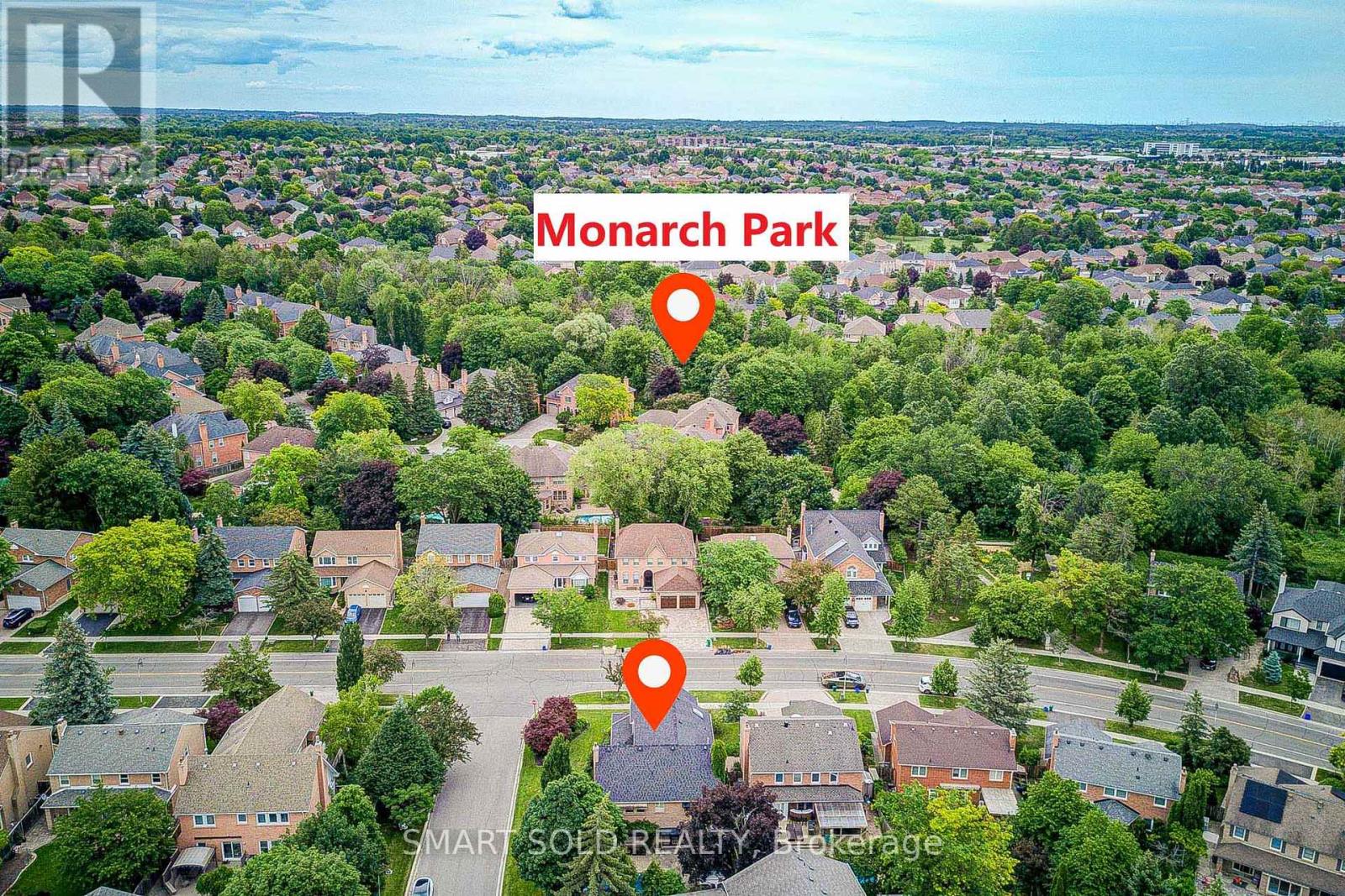 84 Longwater Chase, Markham, Ontario  L3R 4A8 - Photo 4 - N13486866