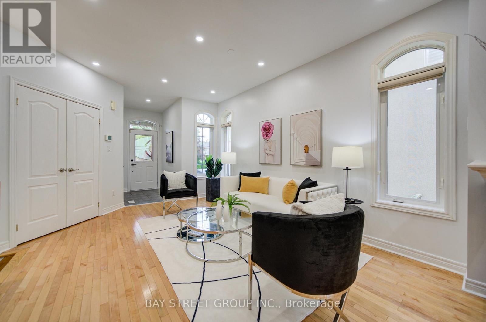 46 Romance Drive, Richmond Hill, Ontario  L4S 2R7 - Photo 7 - N13486886