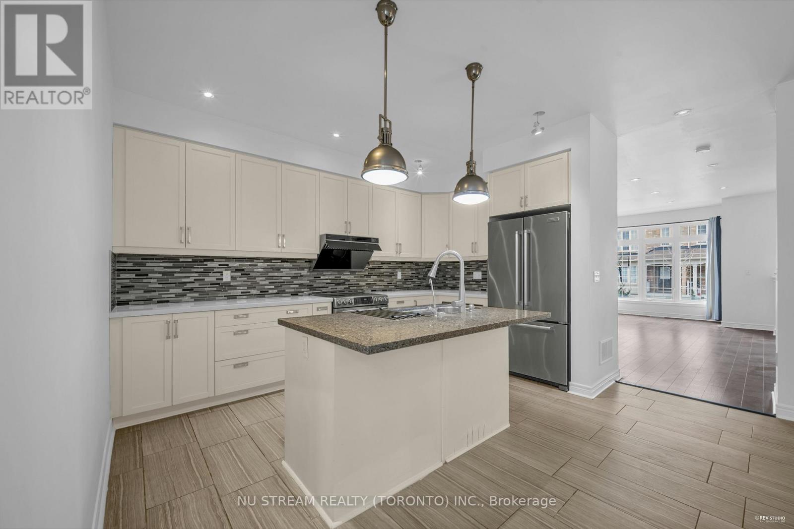 17 Greenery Road, Markham, Ontario  L6B 0V5 - Photo 9 - N13486892