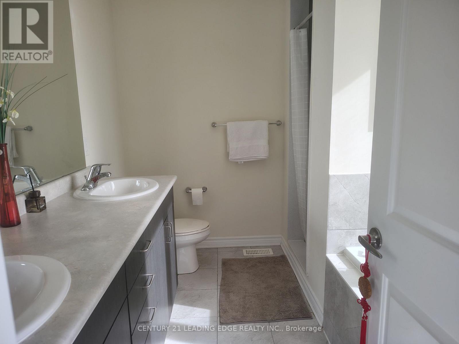 209 Baber Crescent, Aurora, Ontario  L4G 0Y6 - Photo 9 - N13486926