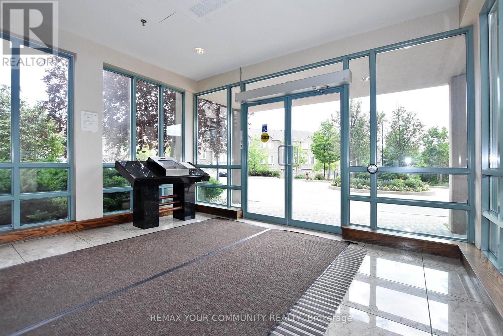 Ph20 - 51 Baffin Court, Richmond Hill, Ontario  L4B 4P6 - Photo 3 - N13486942