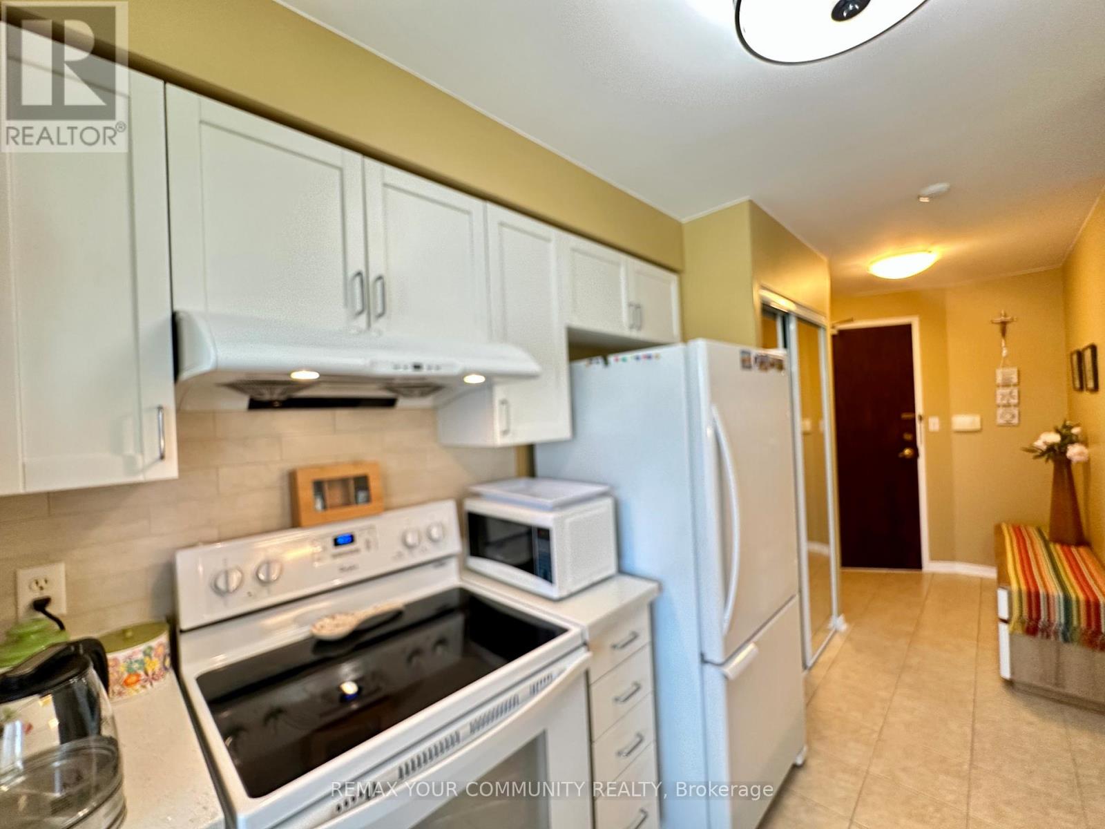 Ph20 - 51 Baffin Court, Richmond Hill, Ontario  L4B 4P6 - Photo 9 - N13486942
