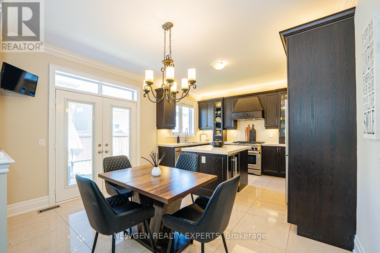 18 Foliage Drive, Brampton, Ontario  L7A 4M7 - Photo 15 - W13486856