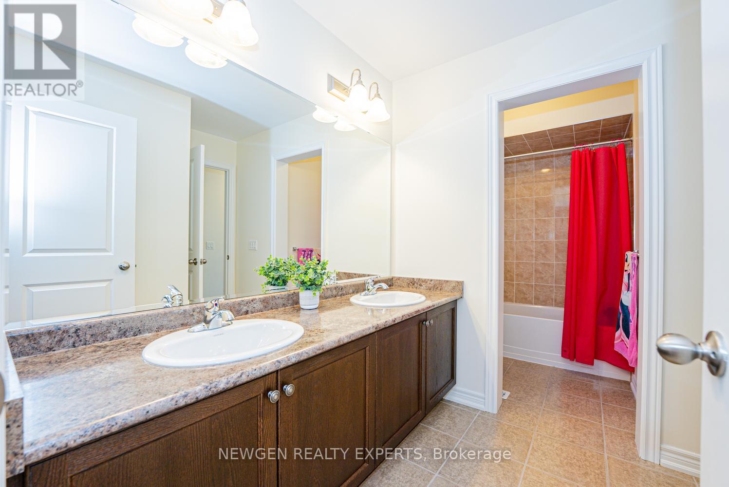 18 Foliage Drive, Brampton, Ontario  L7A 4M7 - Photo 36 - W13486856