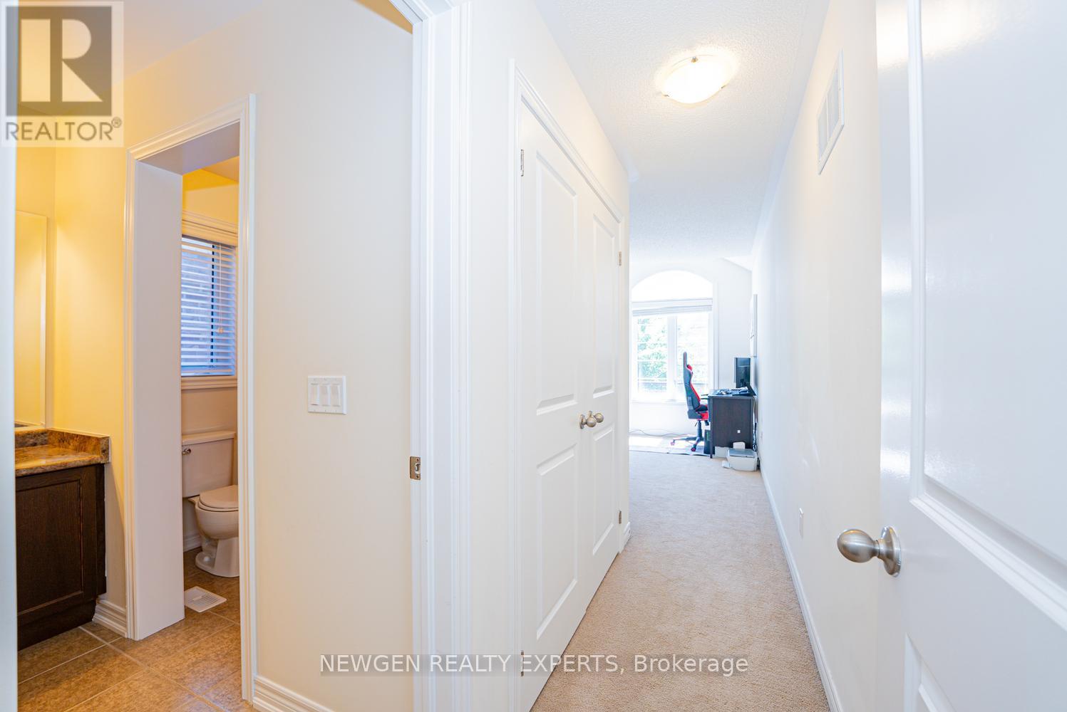 18 Foliage Drive, Brampton, Ontario  L7A 4M7 - Photo 37 - W13486856