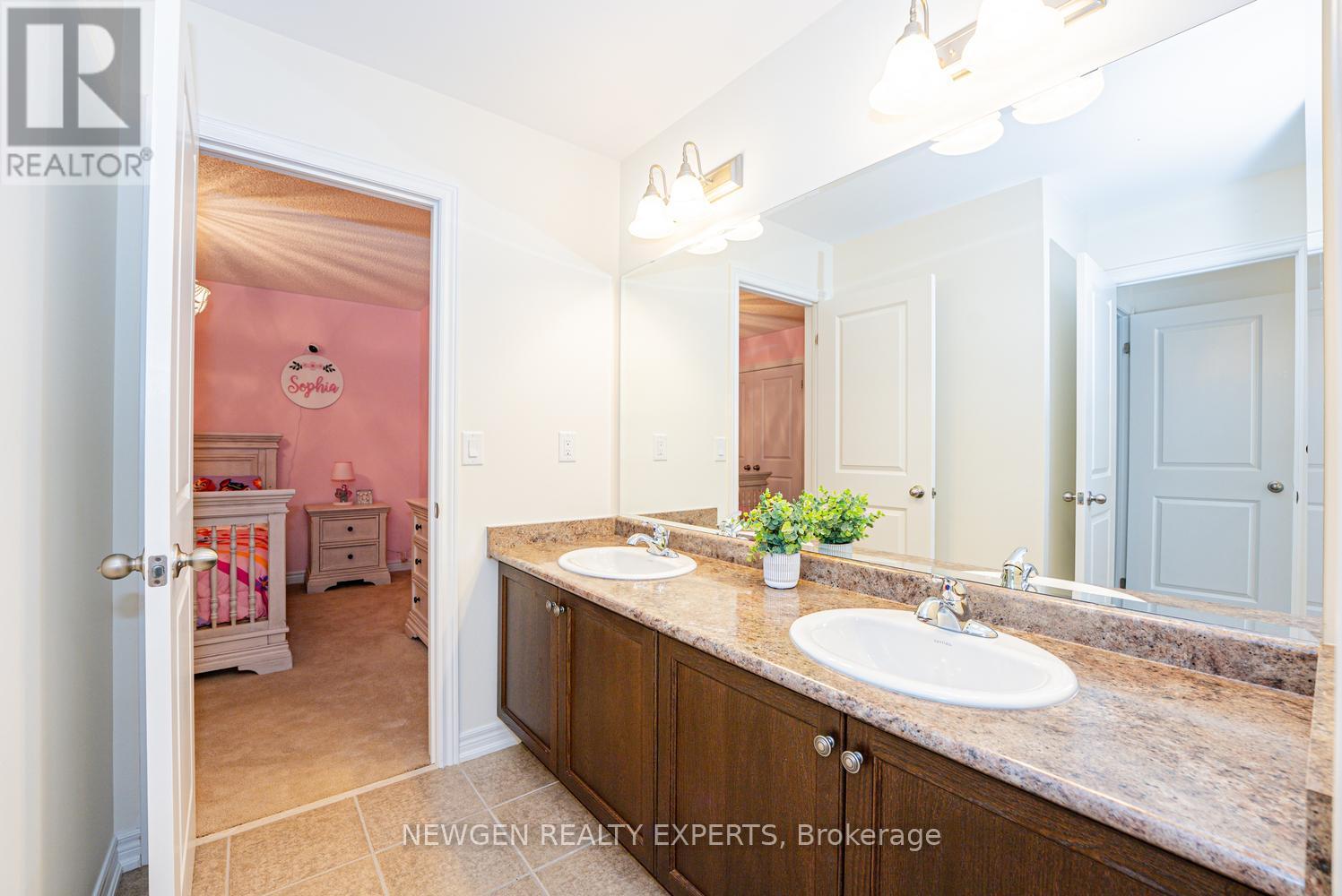 18 Foliage Drive, Brampton, Ontario  L7A 4M7 - Photo 40 - W13486856