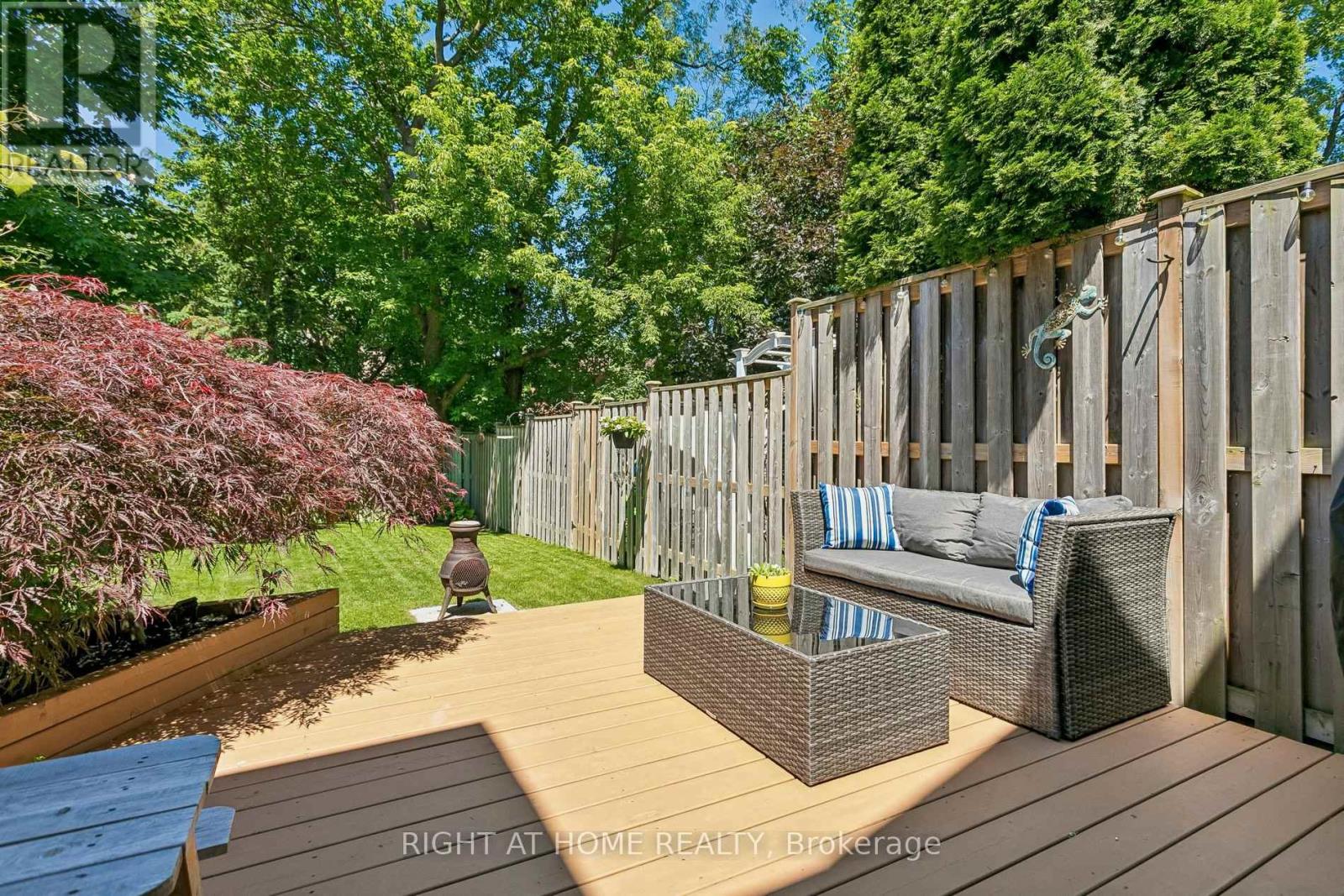 1265 Woodhill Court, Mississauga, Ontario  L5E 3H2 - Photo 28 - W13486864