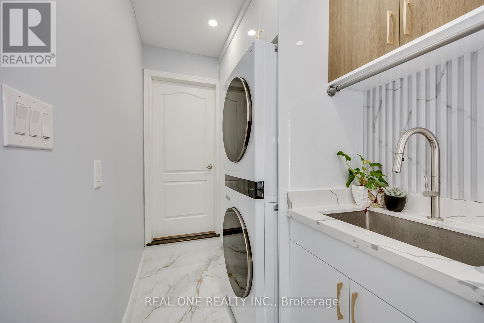 238 Nautical Boulevard, Oakville, Ontario  L6L 0B9 - Photo 18 - W13486898