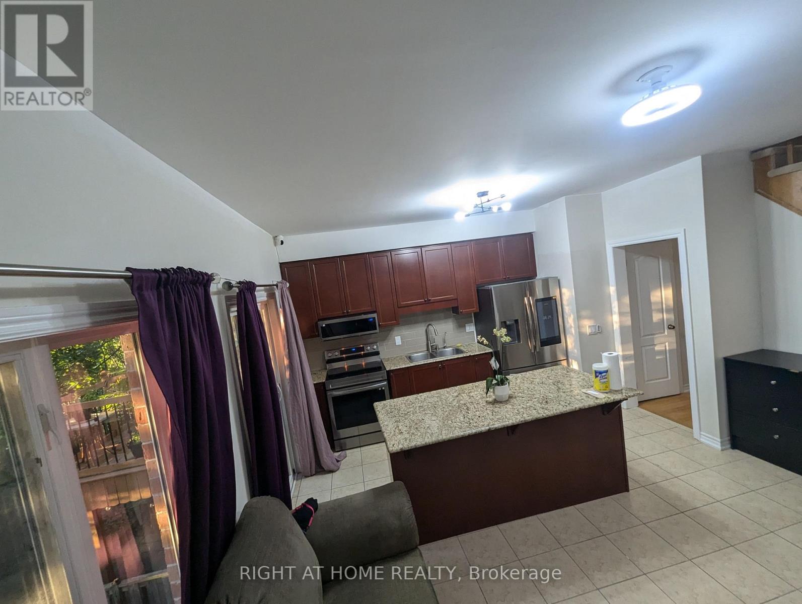 55 - 3038 Haines Road, Mississauga, Ontario  L4Y 0C8 - Photo 4 - W13486932